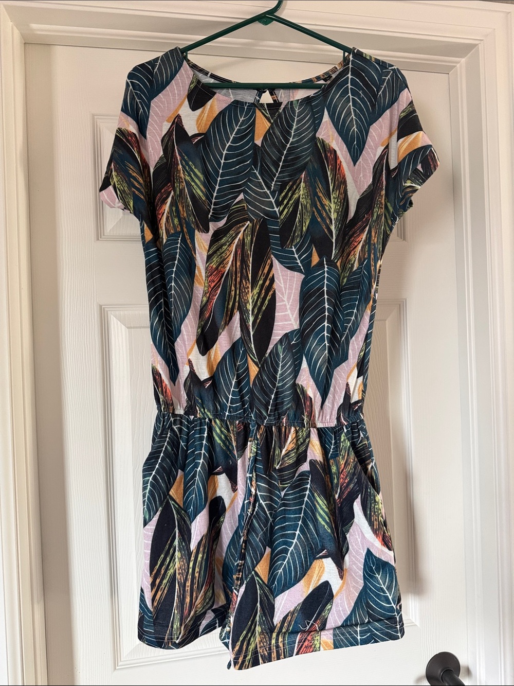 Floral Leaf Print Short Sleeve Women’s Romper in Green and Pink